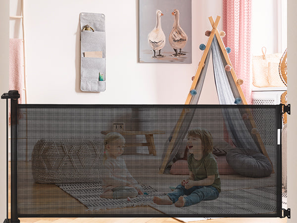 Extra-Wide Retractable Baby & Pet Gate, 39" Tall, Extends up to 118", One-Hand Lock, Indoor/Outdoor Safety, Black