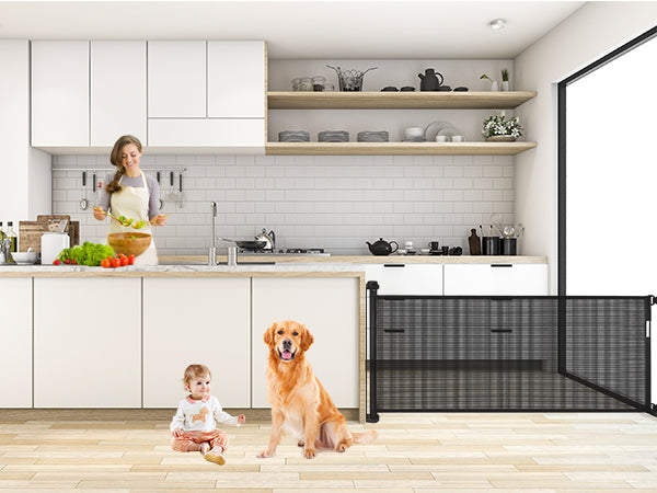 Extra-Wide Retractable Baby & Pet Gate, 39" Tall, Extends up to 118", One-Hand Lock, Indoor/Outdoor Safety, Black